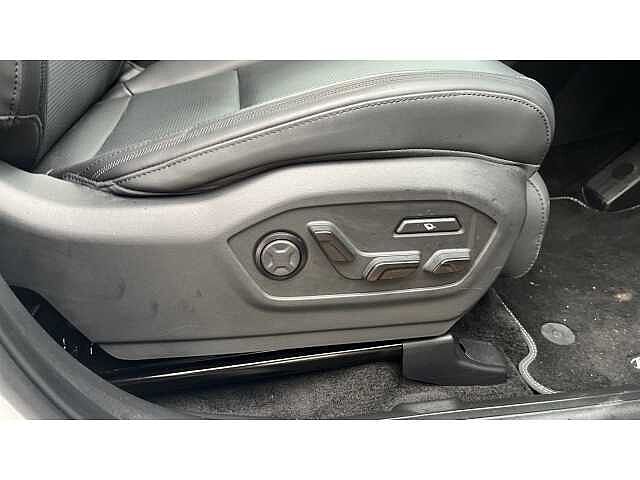Hyundai Santa Fe SANTA FE 1.6 TGDi Hybrid Calligraphy 5dr 4WD Auto