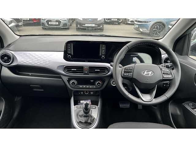 Hyundai i10 i10 5Dr HAT 1.2 MPi 79ps Premium NAV AU