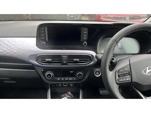 Hyundai i10 i10 5Dr HAT 1.2 MPi 79ps Premium NAV AU