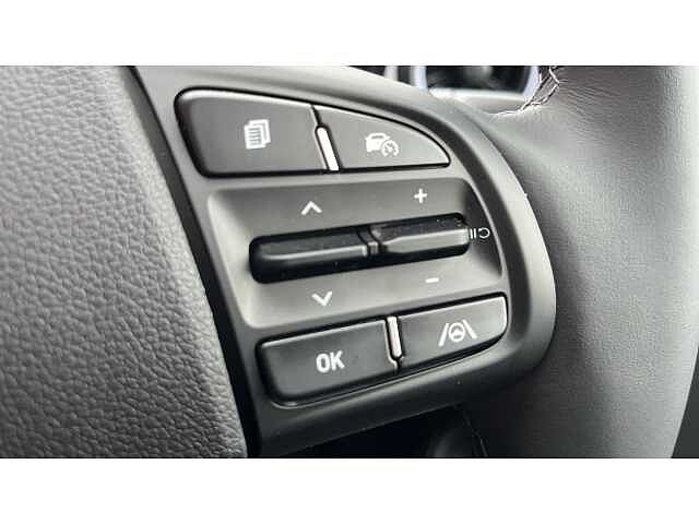 Hyundai i10 i10 5Dr HAT 1.2 MPi 79ps Premium NAV AU