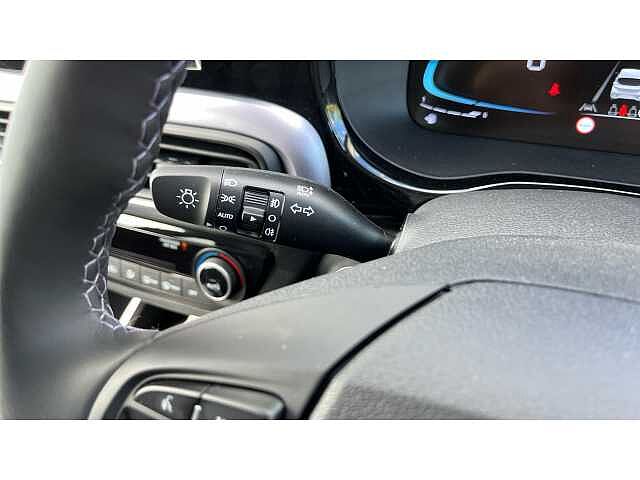 Hyundai i10 i10 5Dr HAT 1.2 MPi 79ps Premium NAV AU
