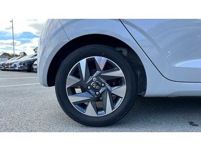 Hyundai i10 i10 5Dr HAT 1.0 MPi 63ps AdvancePlus Pack NAV