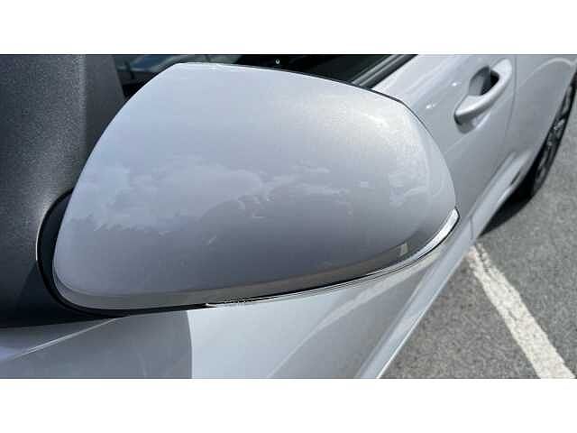 Hyundai i10 i10 5Dr HAT 1.0 MPi 63ps AdvancePlus Pack NAV