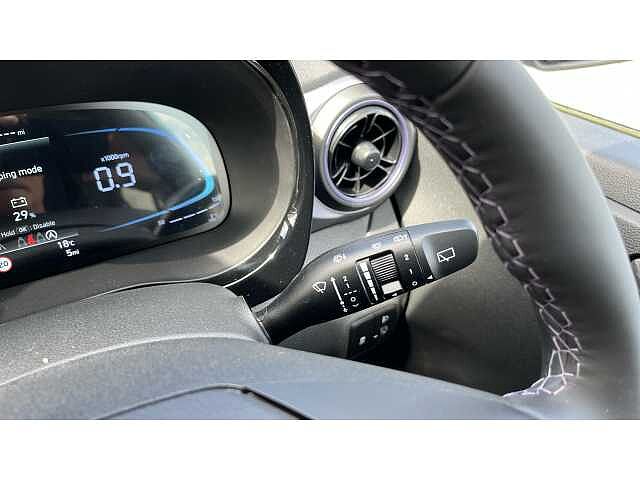 Hyundai i10 i10 5Dr HAT 1.2 MPi 79ps Premium NAV AU
