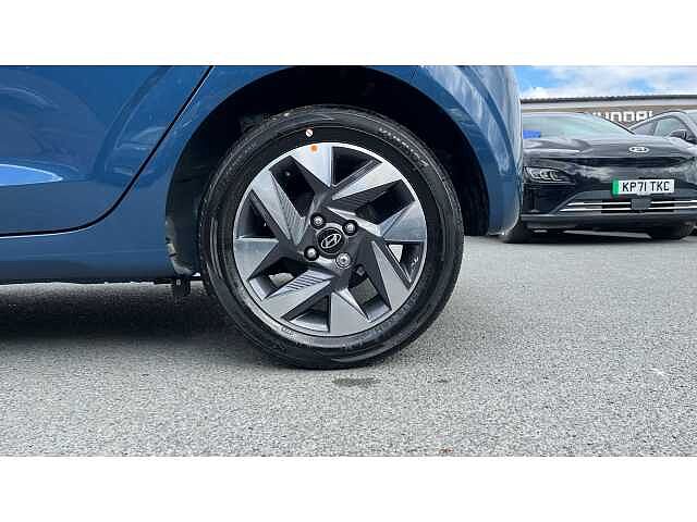Hyundai i10 i10 5Dr HAT 1.0 MPi 63ps Advance NAV AU