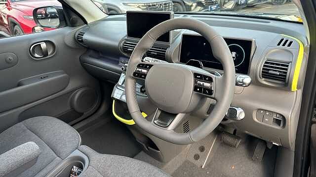 Hyundai Inster INSTER 85kW Cross 49kWh 5dr Auto