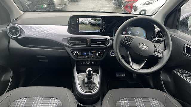 Hyundai i10 i10 5Dr HAT 1.2 MPi 79ps Premium NAV AU