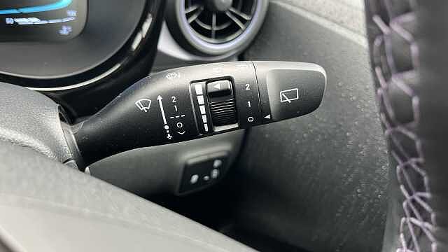 Hyundai i10 i10 5Dr HAT 1.2 MPi 79ps Premium NAV AU