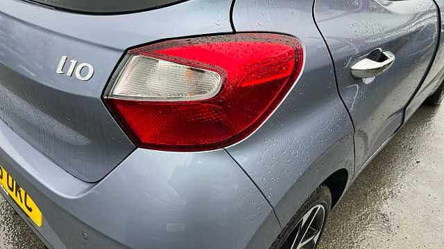 Hyundai i10 i10 5Dr HAT 1.2 MPi 79ps Premium NAV AU
